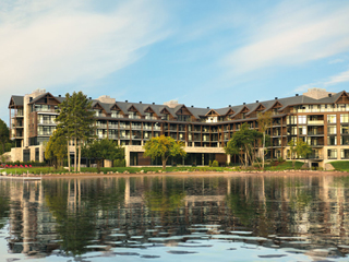 Entourage sur-le-Lac Resort