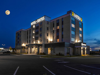 Impéria Hôtel et Suites (Boucherville)