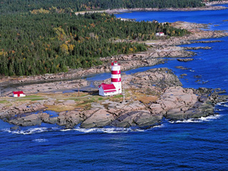 Phare de Pointe-des-Monts