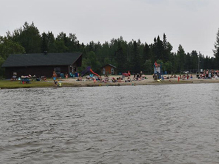 Plage municipale du lac Beauchamp