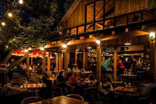Chelsea Pub