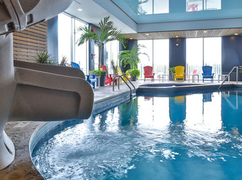 Piscine du Comfort Inn & Suites Saint-Jérôme!