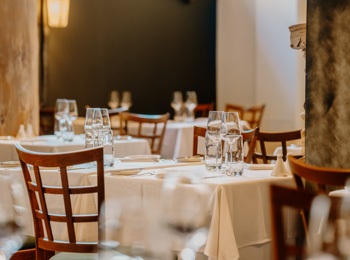 Salle à dîner luxueuse au Restaurant La Traite.