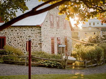 Extérieur du bâtiment d'acceuil du Moulin.