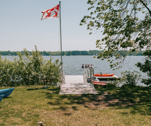 Rejoignez le Canal de Sainte-Anne-de-Bellevue à partir du quai de Paddle Mac