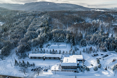 L’Hôtel Horizon : votre refuge de rêve pour vivre l’hiver à Sutton!