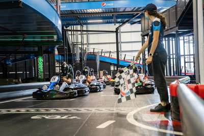 Sensations fortes vous attendent chez TAG E-Karting & Amusement