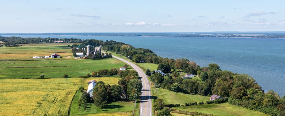 Vue aérienne d’une route du Centre-du-Québec