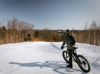 Personne en fatbike au Parc des Montagnes Noires de Ripon