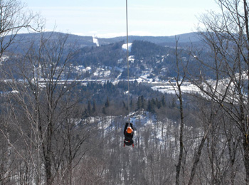 Une méga-tyrolienne d'hiver au TYROPARC